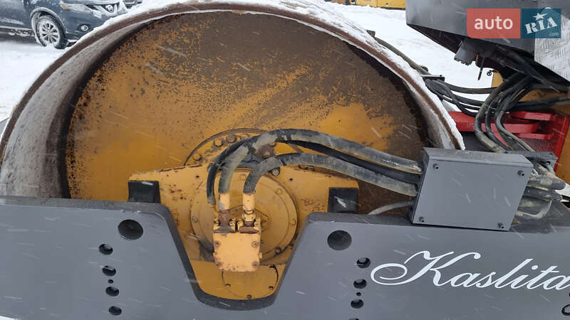 Каток ґрунтовий Dynapac LF 2010 в Одесі