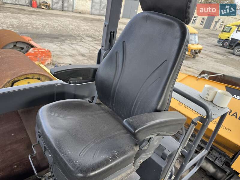 Асфальтоукладчик Dynapac SD 2020 в Каменском