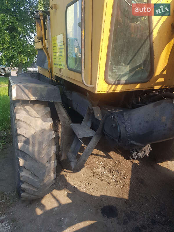 Автогрейдер ДЗ 122 1990 в Жовкве