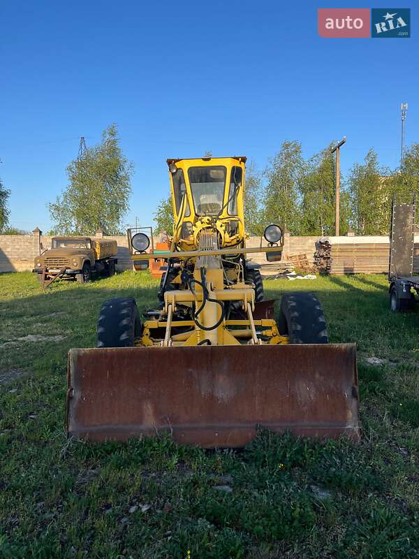 Автогрейдер ДЗ 180 1992 в Могилів-Подільському