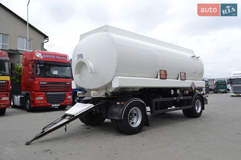 Цистерна EKW ROC 37 T3B 1997 в Хусті