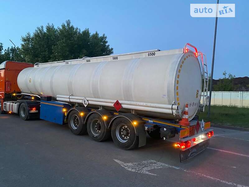 Цистерна напівпричіп Elzam 3NC38 2000 в Рівному фото 2 Цистерна напівпричіп Elzam 3NC38 2000 в Рівному