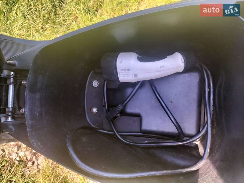 Скутер EmGo Flywheel M3 2020 в Ивано-Франковске фото 2 Скутер EmGo Flywheel M3 2020 в Ивано-Франковске