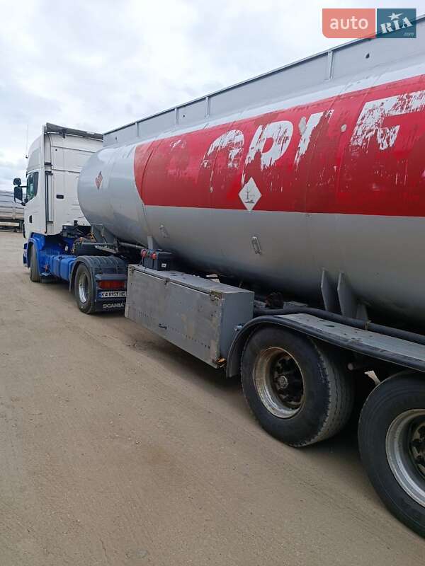 Цистерна напівпричіп ENERCO NC-32X 1993 в Броварах