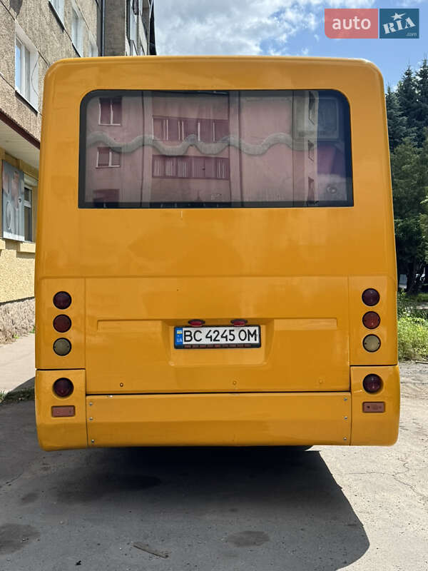 Пригородный автобус EOS Coach 2008 в Дрогобыче