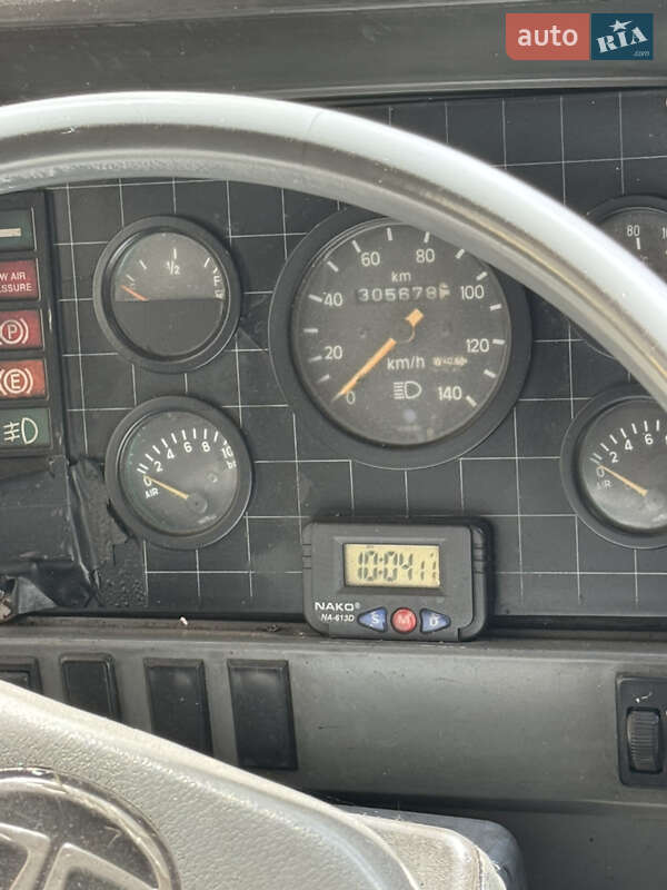 Пригородный автобус EOS Coach 2008 в Дрогобыче