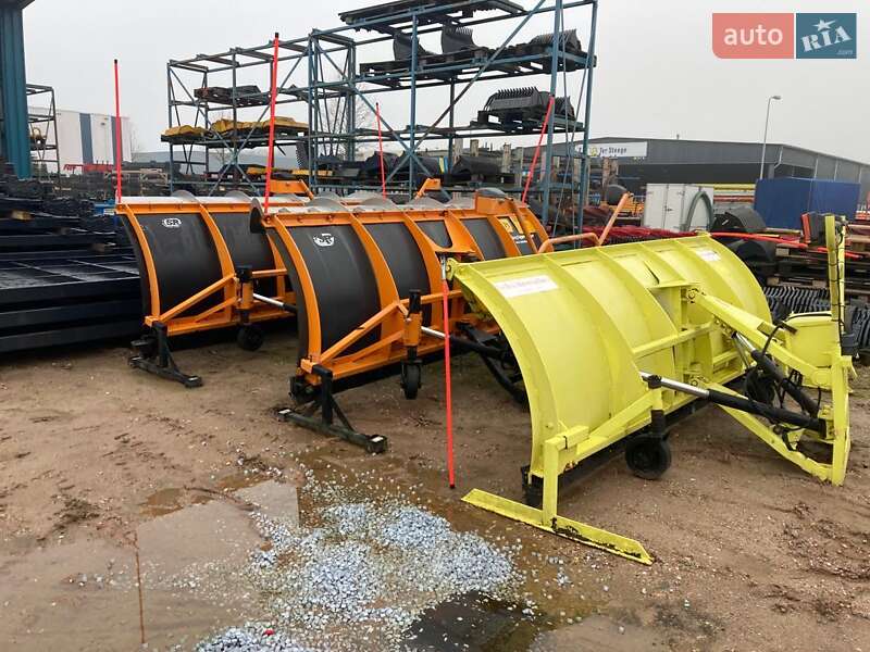 Пескоразбрасывающая машина Epoke Sirius 2008 в Черновцах фото 6 Пескоразбрасывающая машина Epoke Sirius 2008 в Черновцах
