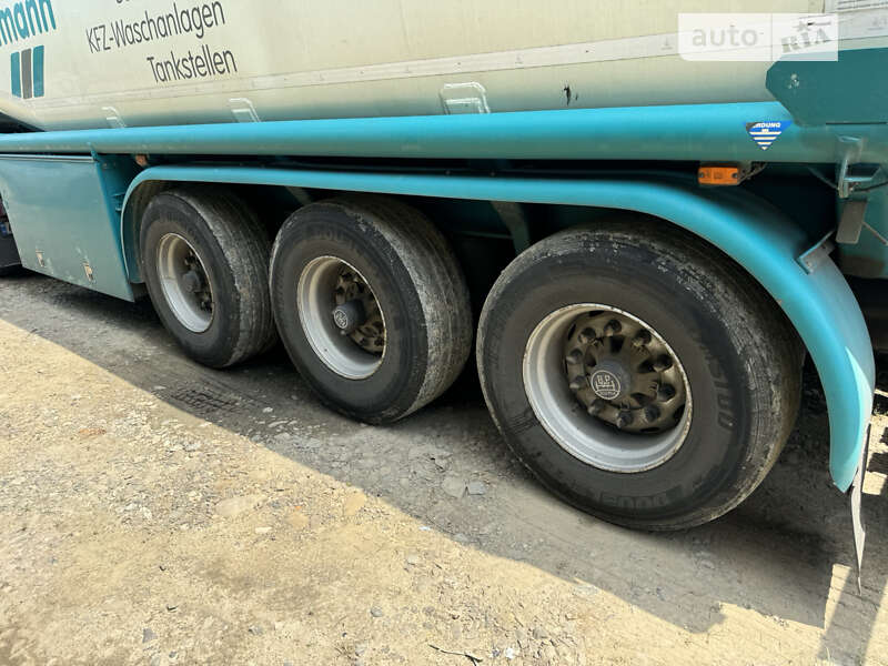 Цистерна полуприцеп Esterer 5281 1997 в Тячеве фото 2 Цистерна полуприцеп Esterer 5281 1997 в Тячеве