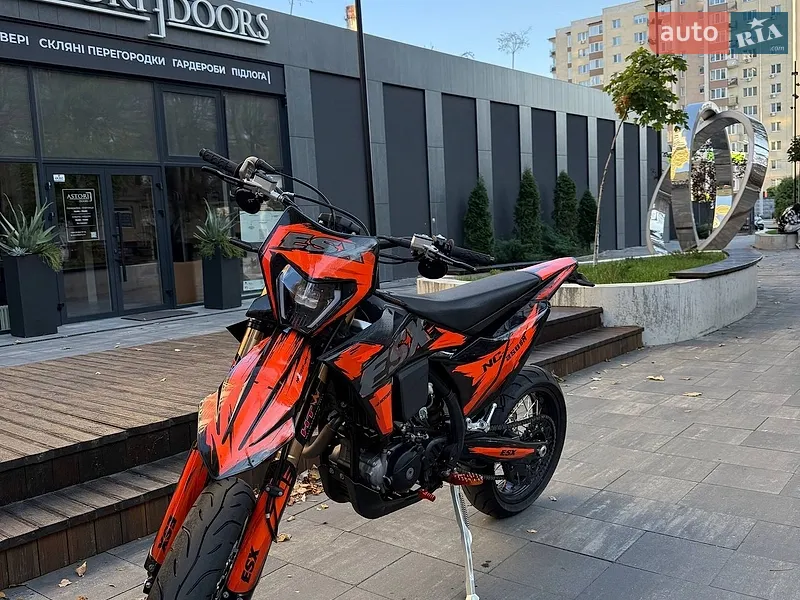 ESX NC250 SM 2026