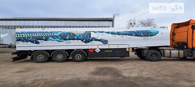 Цистерна Eurotank ET 2004 в Броварах