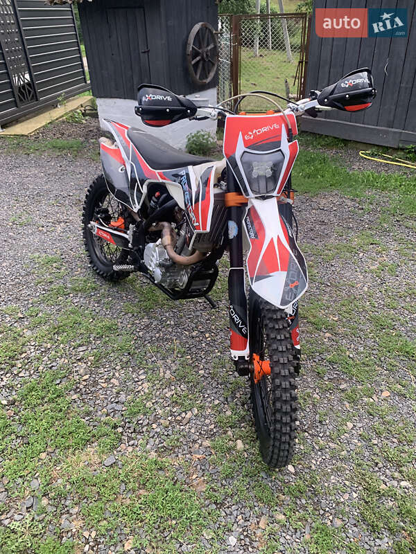 Мотоцикл Внедорожный (Enduro) Exdrive Profactory 300 2025 в Сваляве
