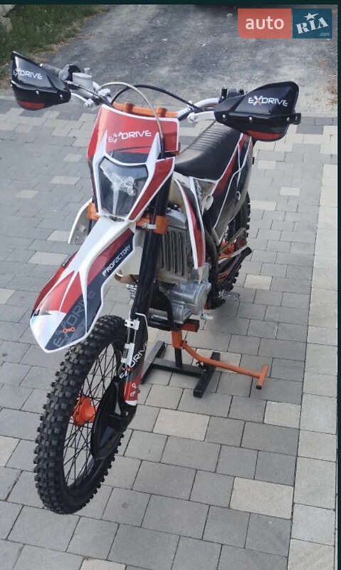 Мотоцикл Внедорожный (Enduro) Exdrive Profactory 300 2025 в Сваляве