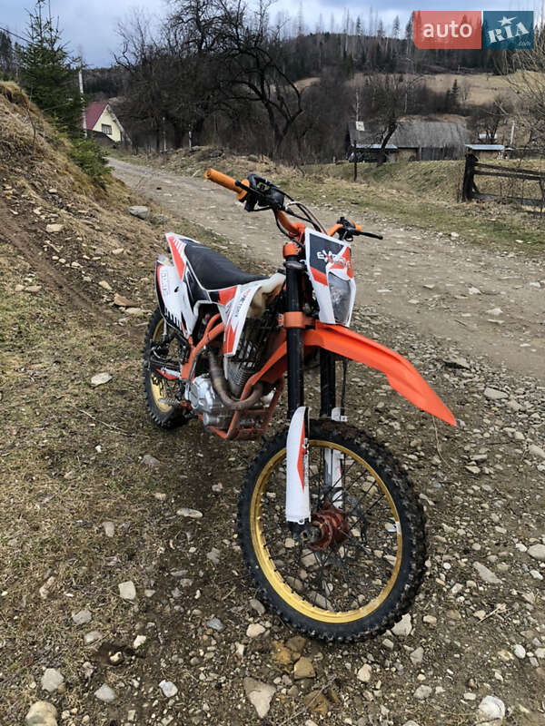 Мотоцикл Позашляховий (Enduro) Exdrive Profactory 2022 в Чернівцях