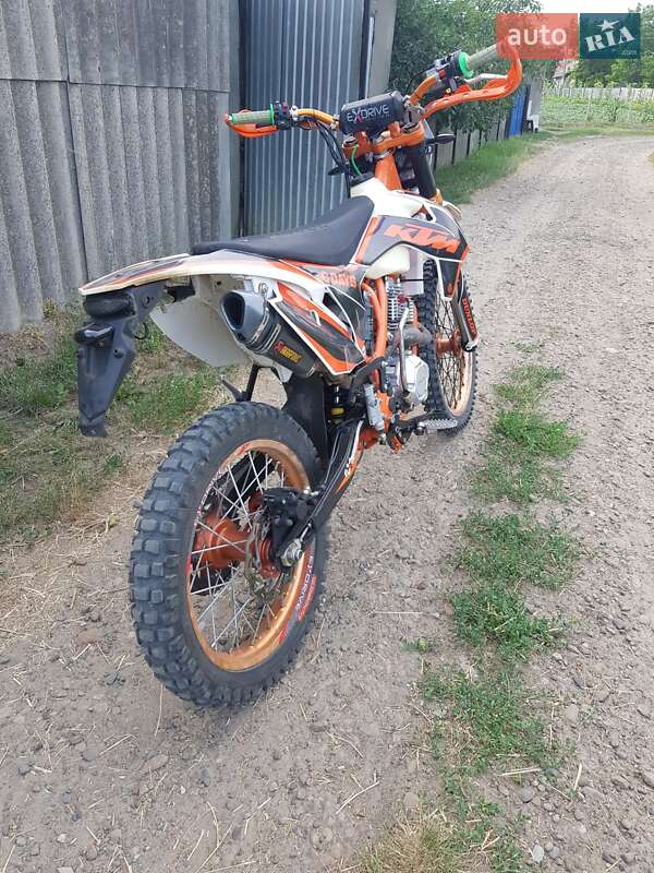 Мотоцикл Кросс Exdrive Profactory 2022 в Черновцах фото 3 Мотоцикл Кросс Exdrive Profactory 2022 в Черновцах