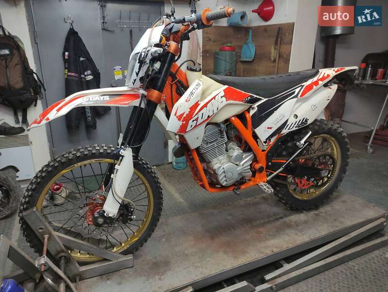 Мотоцикл Внедорожный (Enduro) Exdrive Profactory 2021 в Каменец-Подольском фото 6 Мотоцикл Внедорожный (Enduro) Exdrive Profactory 2021 в Каменец-Подольском