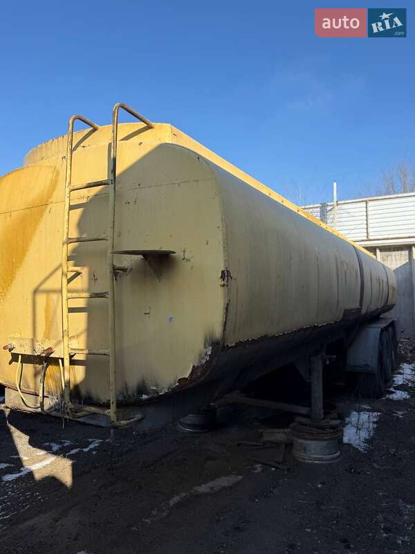 Цистерна напівпричіп EXO 99983 2003 в Дніпрі