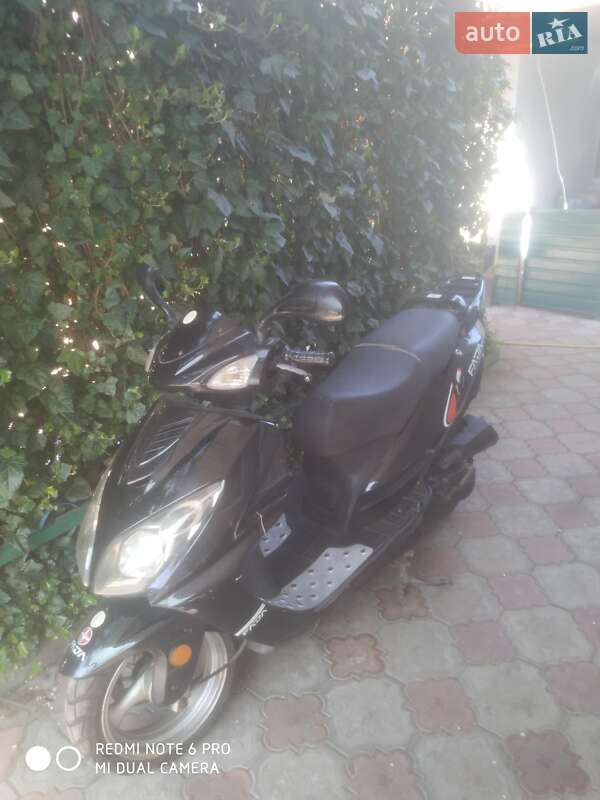 Макси-скутер Fada FD 50QT 2015 в Херсоне фото 3 Макси-скутер Fada FD 50QT 2015 в Херсоне