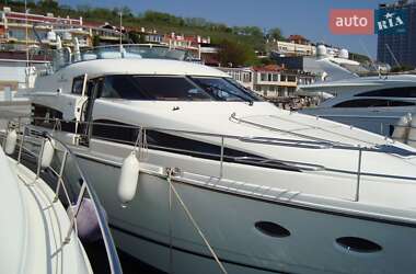 Моторная яхта Fairline Squadron 2002 в Одессе