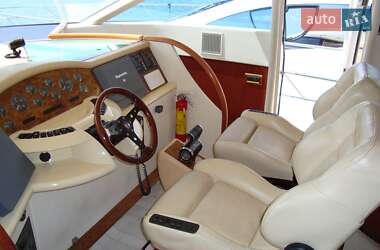 Моторная яхта Fairline Squadron 2002 в Одессе
