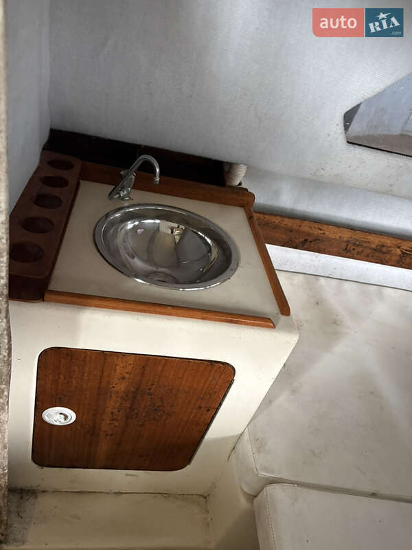 Катер Family 600 2000 в Чернігові