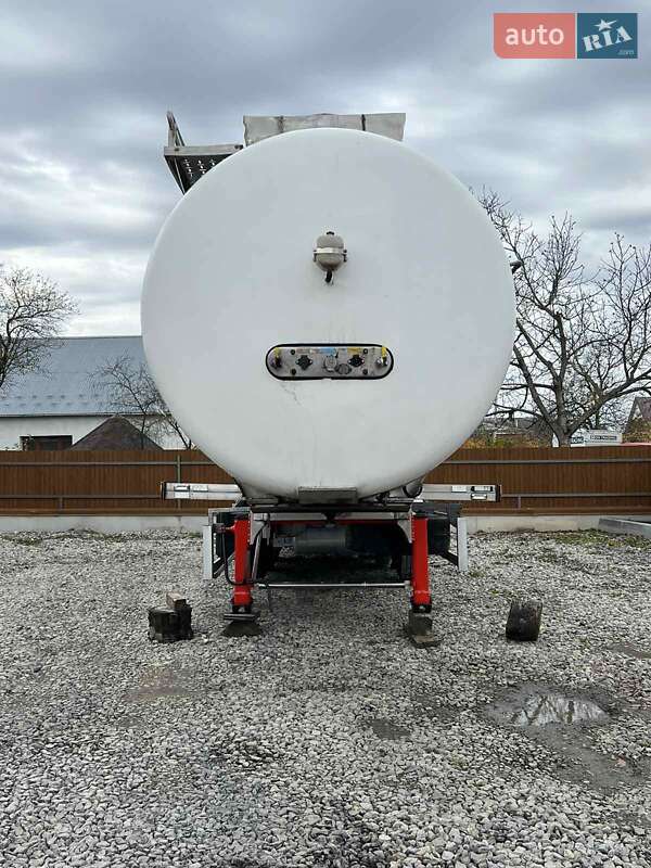 Цистерна Farcinox FX-312 2001 в Золочеве