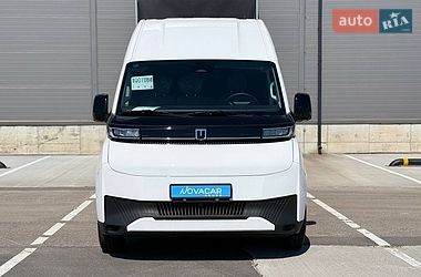 Грузовой фургон Farizon Supervan 2025 в Киеве