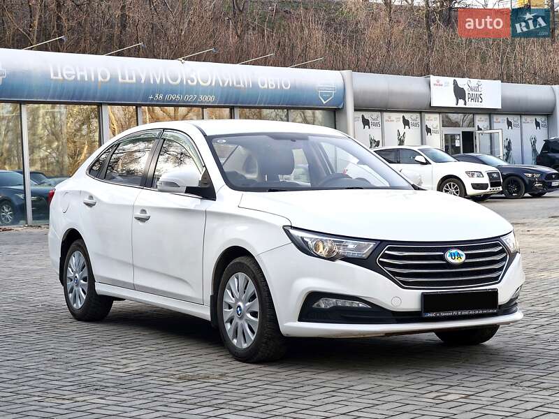 Седан FAW B30 2019 в Днепре
