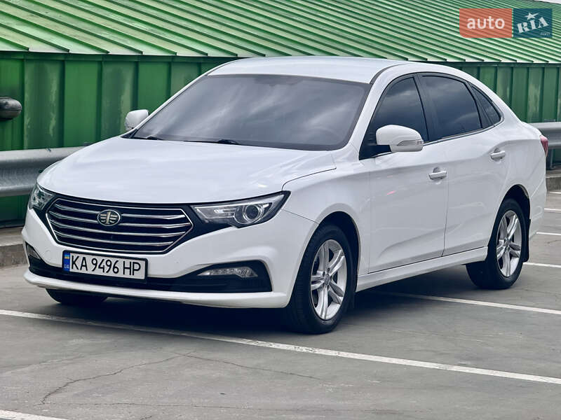 FAW B30 2019