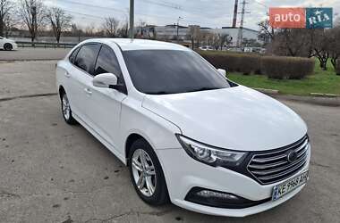 Седан FAW B30 2019 в Дніпрі