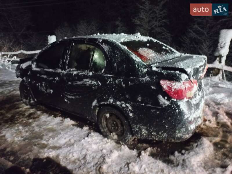 Седан FAW V5 2013 в 