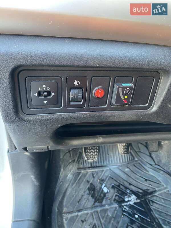 Седан FAW V5 2013 в Запоріжжі