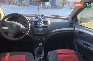 Седан FAW V5 2013 в 