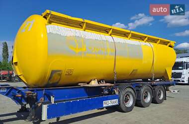 Цистерна Feldbinder 334ST 2012 в Черкасах