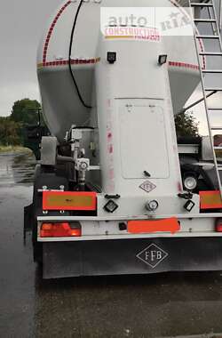 Цистерна полуприцеп Feldbinder EUT 2005 в Ивано-Франковске