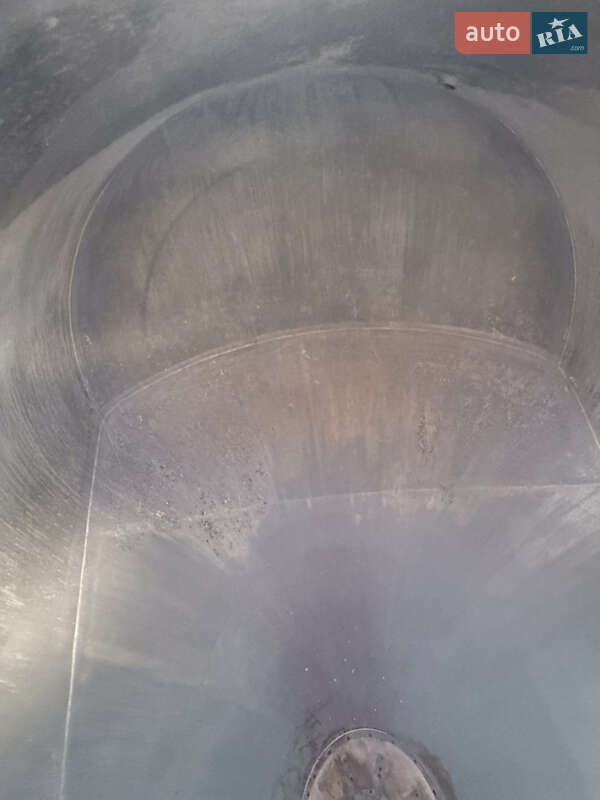 Цистерна полуприцеп Feldbinder EUT 1989 в Львове