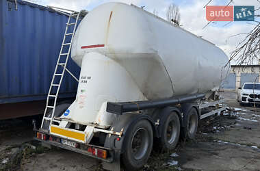 Цистерна напівпричіп Feldbinder EUT 1980 в Ізмаїлі