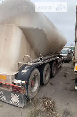 Цистерна полуприцеп Feldbinder FFB 1993 в Кривом Роге