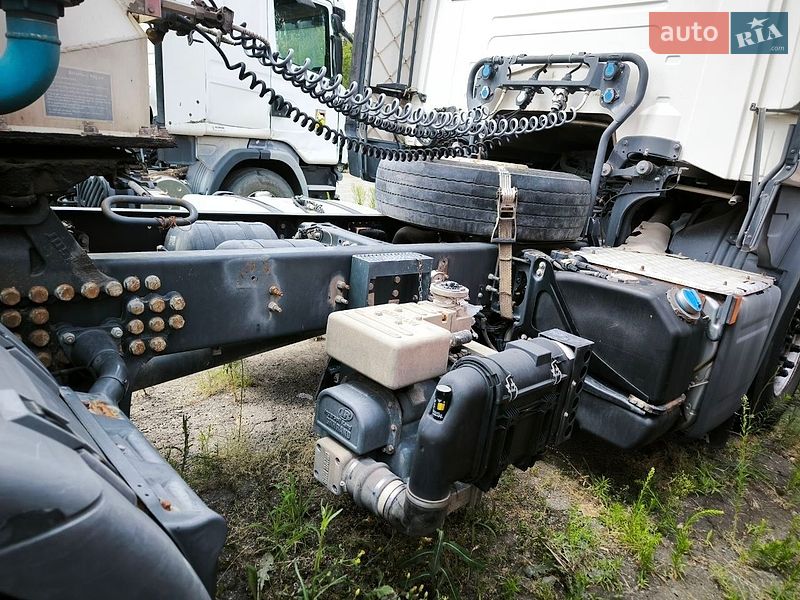 Цементовоз Feldbinder FFB 2011 в Миколаєві