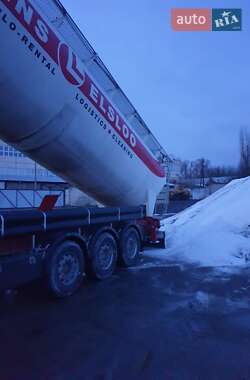 Зерновоз - полуприцеп Feldbinder KIP 2001 в 