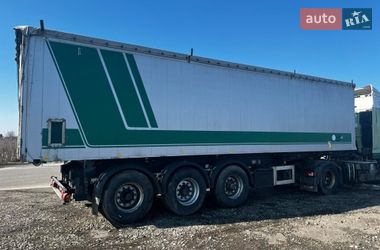 Зерновоз - напівпричіп Feldbinder KIS 2003 в Красному