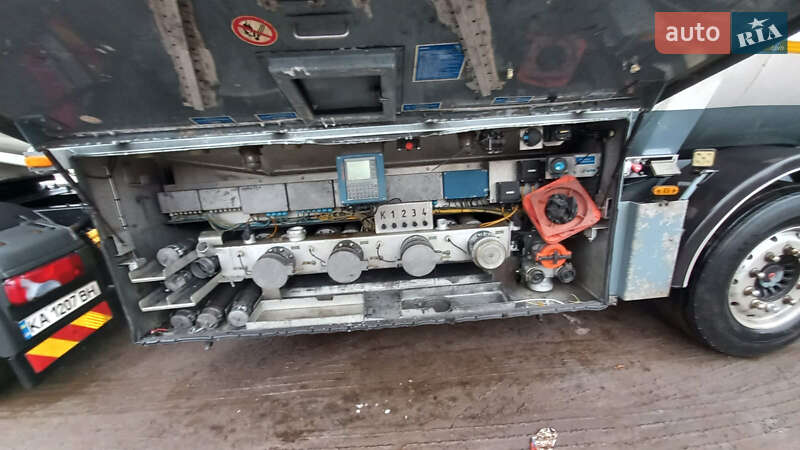 Цистерна Feldbinder TSA 2005 в Львове