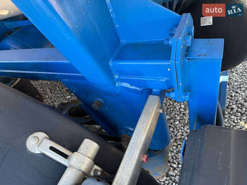 Цистерна полуприцеп Feldbinder TSA 2000 в Черновцах