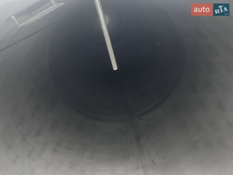 Цистерна напівпричіп Feldbinder TSA 2004 в Дубні