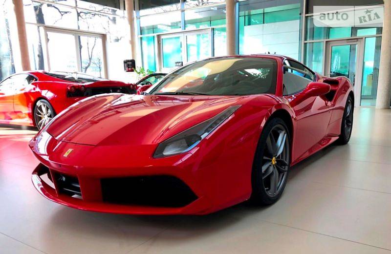 Ferrari 488 GTB 2018 року