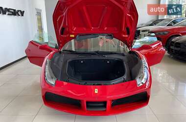Купе Ferrari 488 GTB 2016 в 