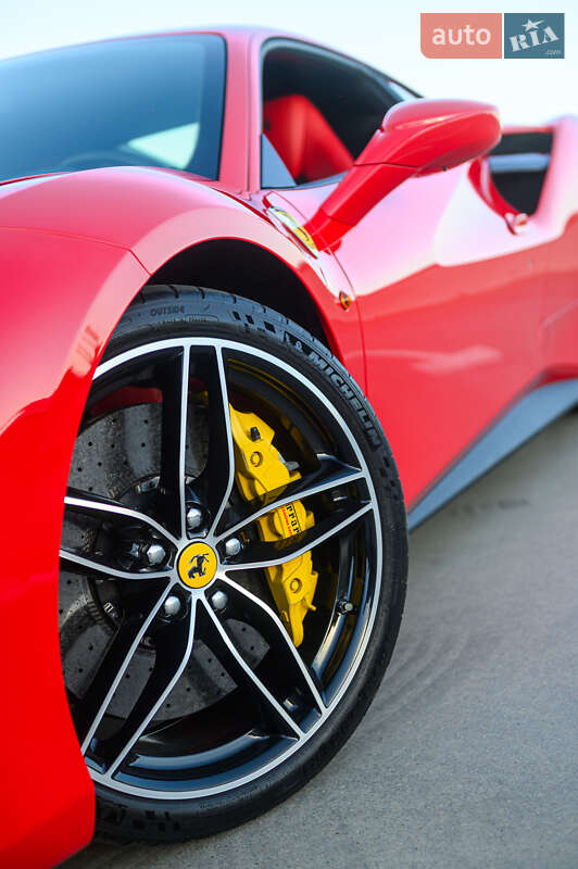 Купе Ferrari 488 GTB 2016 в Одессе