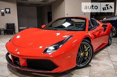 Купе Ferrari 488 Spider 2019 в 