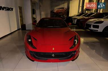 Купе Ferrari 812 Superfast 2020 в 