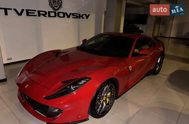 Купе Ferrari 812 Superfast 2020 в 