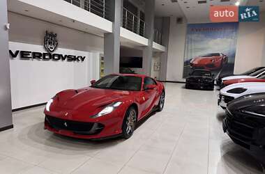 Купе Ferrari 812 Superfast 2020 в 